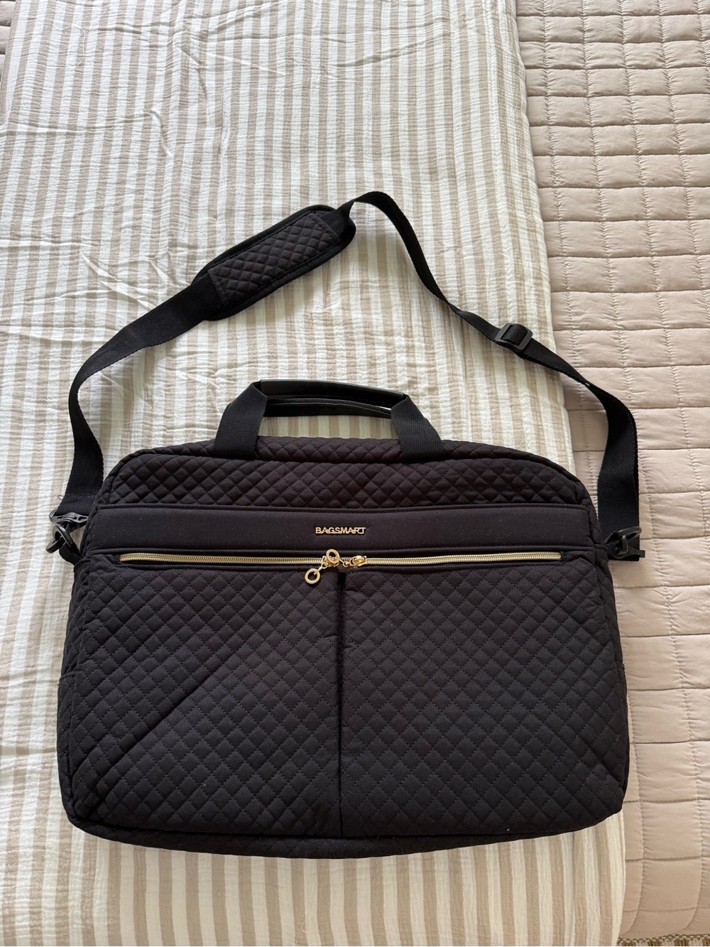 Bagsmart Quilted Black Laptop Bag with Shoulder Strap